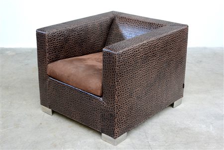Minotti Poltrona in eco-pelle marrone. Italia, produzione recente. (cm...