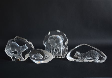 Jonasson Mats Gruppo di quattro sculture in cristallo raffiguranti animali....