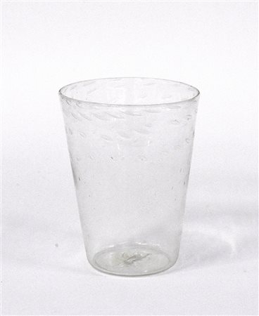 Manifattura di MuranoVaso in vetro soffiato incolore con inclusione di bolle...