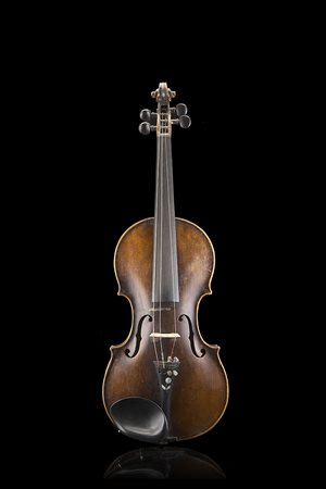 Violino della scuola di Markneukirchen, 1930-40 c.Fondo in un sol pezzo con...