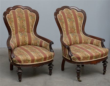 Coppia di poltrncine da camera lastronate con schienale a ventaglio gambe...