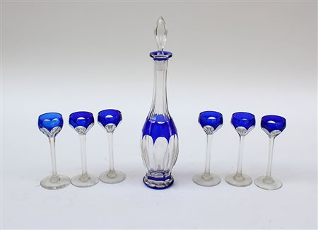 Manifattura di Boemia. Servizio da liquore in cristallo molato incolore e blu...