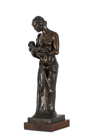 UGO ATTARDI (1923-2006)MaternitàScultura in bronzo poggiante su base in...