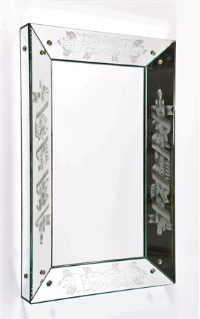 GIO' PONTI Specchio da muro. -. Cm 57,50 x 90,50 x 8,50. Vetro inciso, ottone...