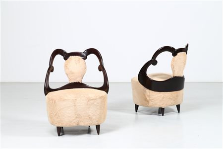 MOBILI RIVA Coppia di poltrone da letto. -. Cm 63,00 x 78,00 x 60,00. Legno...