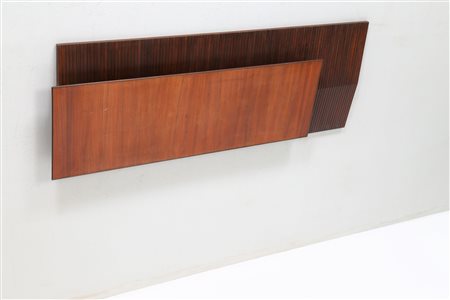 ANONIMO Pannello portariviste. -. Cm 170,00 x 62,00 x 10,00. Legno di noce...