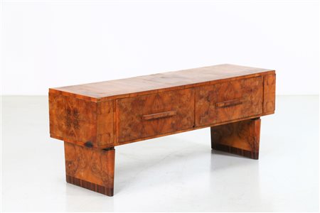 PONTI GIO' (1891 - 1979) Comò a due cassettoni. -. Cm 150,00 x 59,00 x 48,00....