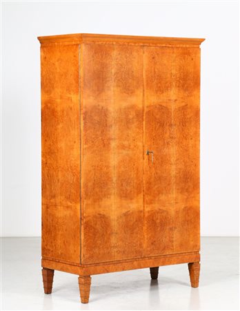 GIO' PONTI Armadio da uomo. . Cm 115,00 x 189,00 x 56,50. Legno e radica di...