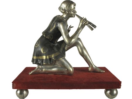 Statuina in fusione firmata Gèo Maxim, autore attivo in Francia attorno al...