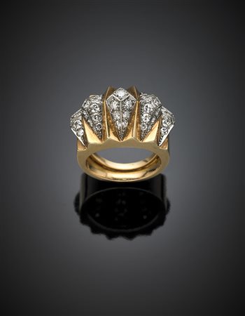 SENNET FRERESAnello in oro giallo sagomato con diamanti per complessivi ct....