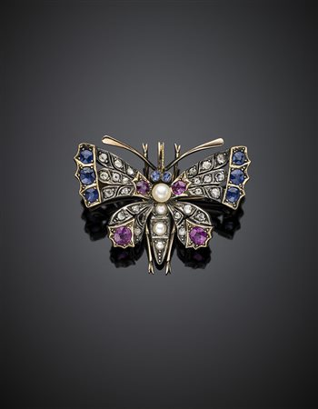 Spilla a guisa di farfalla in oro rosso 333/1000 e argento con diamanti,...