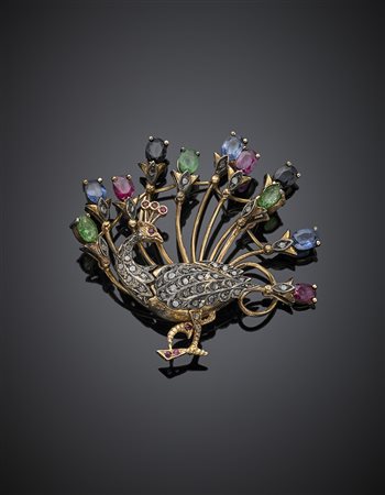 RIVERSOSpilla a guisa di pavone in oro giallo 500/1000, argento e diamanti a...