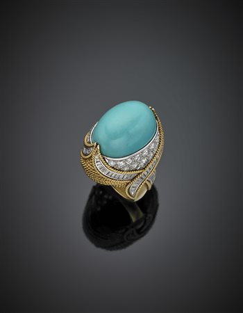 Anello a cupola in oro giallo e bianco con turchese cabochon di mm...