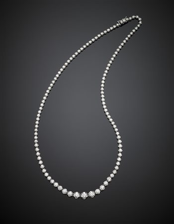 Collier in oro bianco diamanti per complessivi ct. 9 circa, g 22,03, lungh....