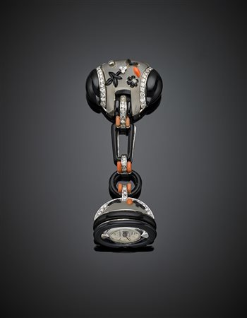 BUCHERERBroche con orologio pendente in platino, quarzo ialino, onice, agata...