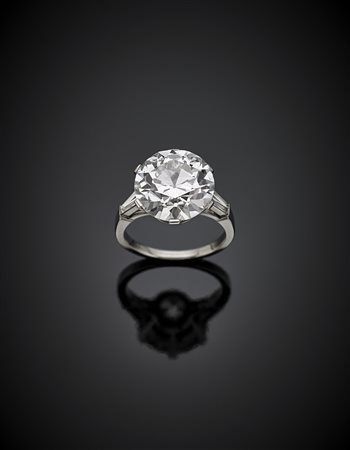 Anello in oro bianco con diamante rotondo taglio brillante vecchio europeo di...