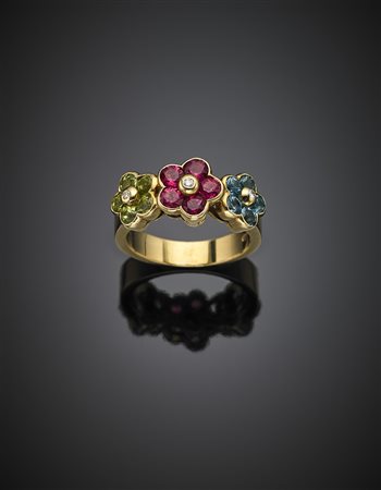 Anello in oro giallo con fiori in gemme colorate, g 9,33 misura 15/55....