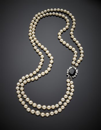 Collana a due fili di perle coltivate con chiusura in oro bianco, diamanti...