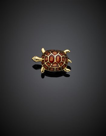 *BERTIPAGLIASpilla a guisa di tartaruga in oro giallo e smalti, g 5,05,...