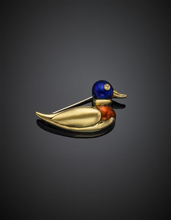 *GRIFFANISpilla in oro giallo e smalti a guisa di anatra, g 7,43, lungh. cm...