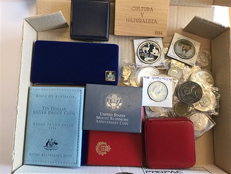 STATI VARI(Australia, Cina, Francia, Liberia, Spagna, Ucraina, ecc.). Lotto...