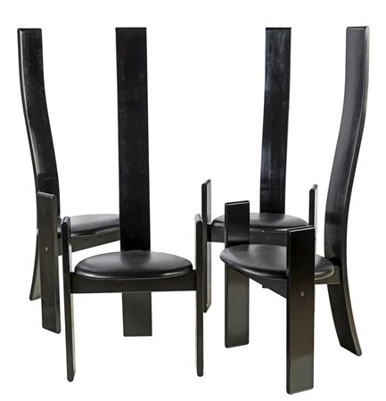Sedie "Golem" (Quattro) struttura in legno laccato curvato e seduta imbottita...