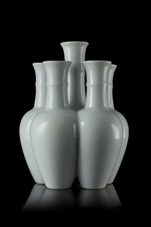 Vaso a sei bocche, liulianping, in porcellana ad invetriatura...