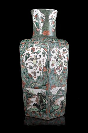 Vaso dalla forma rettangolare in porcellana Famiglia Verde decorato con...