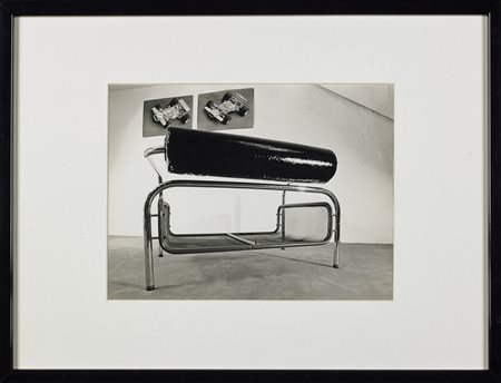 JODICE MIMMO (n. 1934) Senza titolo. fotografie ai sali d'argento. Cm 24,00 x...