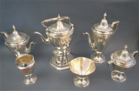 TIFFANY Servizio in argento composto da samovar, caffettiera, teiera,...