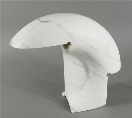 Flos: lampada da tavolo in marmo bianco di Carrara modello Biagio. Disegno di...