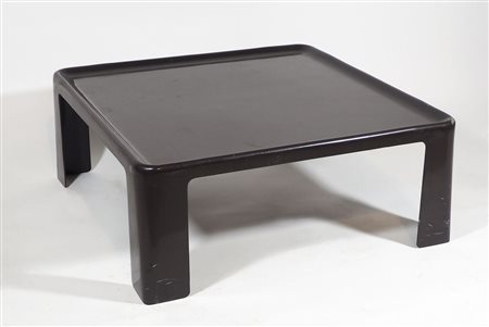 B & B Italia: tavolo basso quadrato marrone modello Amanta, disegno dii M....