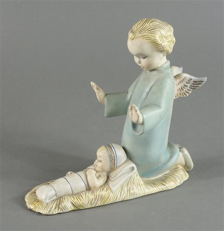 Lenci: scultura in ceramica policroma raffigurante angioletto che custodisce...