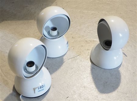 Artemide: lotto di 3 lampade Eclisse. Disegno di V. Magistretti, 1967.