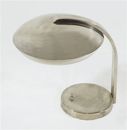 Lampada da scrivania in metallo cromato. Anni '60.