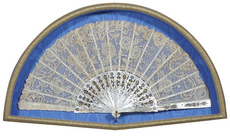 Ventaglio da matrimonio con lavorazione a pizzo ad ago di Bruxelles, stecche...