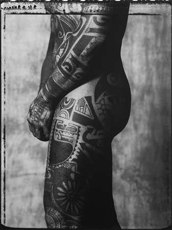 Gian Paolo Barbieri (1938)Tahiti tattoo 1989Stampa fotografica vintage...