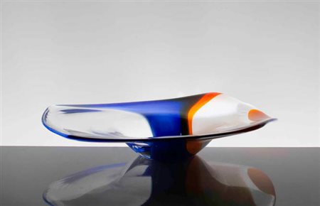 MANIFATTURA MURANESE Piatto con decoro a fasce nei tonidel blu e...