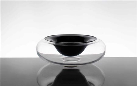 V. NASON & C. Centrotavola in vetro trasparente con coppain vetro nero...