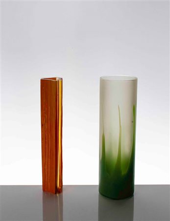 MANIFATTURA MURANESE Vaso in vetro nei toni del biancoe del verde, anni ‘60....