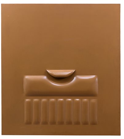 Agostino Bonalumi (1935-2013) Ocra, 1965 tela estroflessa e tempera vinilica,...