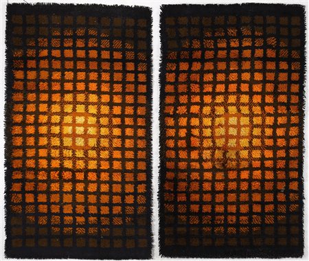 MANIFATTURA ITALIANA Coppia di tappeti. Lana e cotone. Cm 160,00 x 90,00....