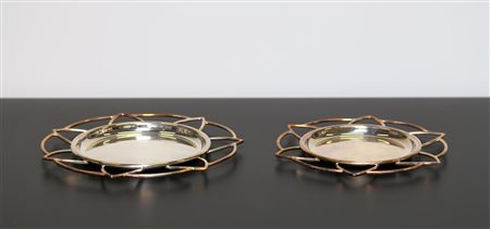 MUNARI CLETO Coppia sottobottiglie. Argento 925. Cm 15,00 x 1,00 x 15,00....