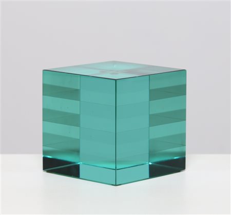 FONTANA ARTE Cubo. Vetro massello. Cm 12,00 x 12,00 x 12,00. Vetro massello,...