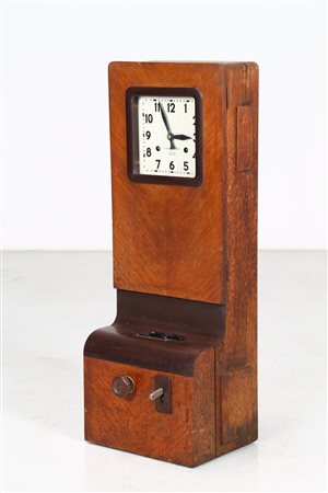 PONTI GIO' (1891 - 1979) Orologio di controllo impiegati. Legno e metallo. Cm...