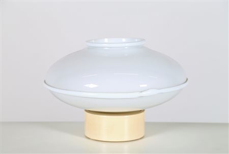 MANIFATTURA ITALIANA Lampada da tavolo. Metallo laccato, vetro. Cm 30,00 x...