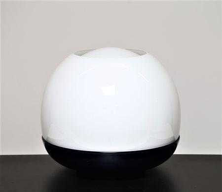 LEONARDO FERRARI & FRANCO MAZZUCCHELLI Lampada da tavolo mod. Platea . . ....