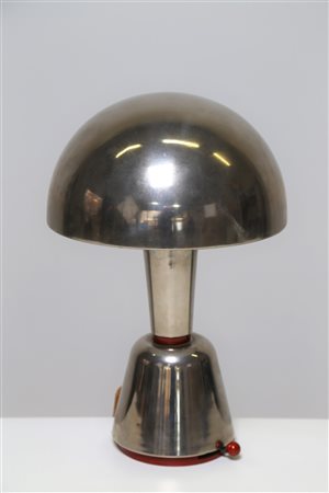 MAGILUX Lampada da tavolo Decò. Metallo cromato. Cm 25,00 x 40,00 x 25,00....