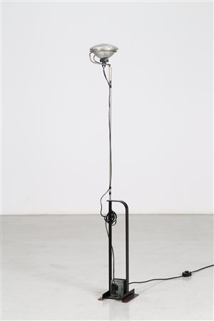 CASTIGLIONI ACHILLE (1918 - 2002) Lampada da terra mod. Toio. Metallo...