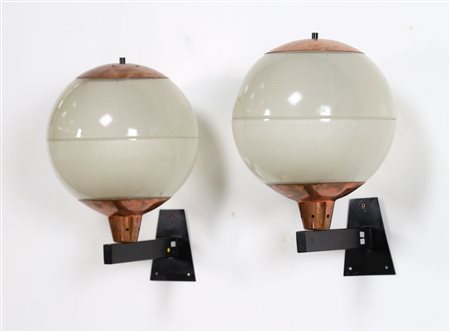 MANIFATTURA ITALIANA Coppia appliques . Metallo laccato, vetro. Cm 30,00 x...